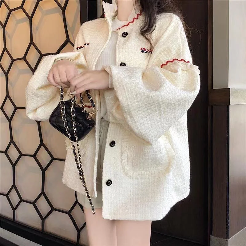 

2023 Autumn/Winter New Korean Edition Women's Fashion Fashionable Versatile Stripe Contrast Small Fragrance Lace Coat Women P259