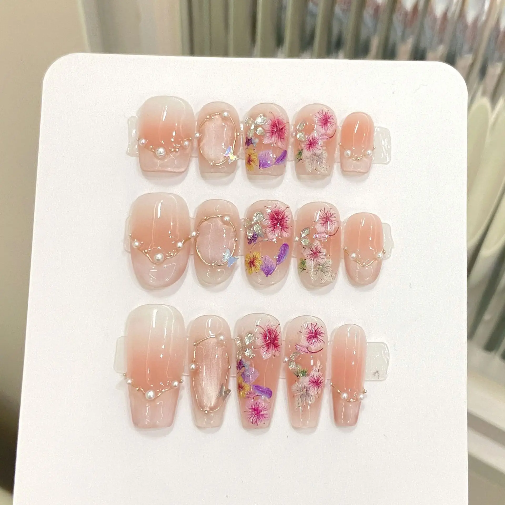 

10 PCS Luxury Handmade Press on Nails Short Square Multicolored petals Design with 3-PIECE Tool Adhesive Nail Glue Tabs