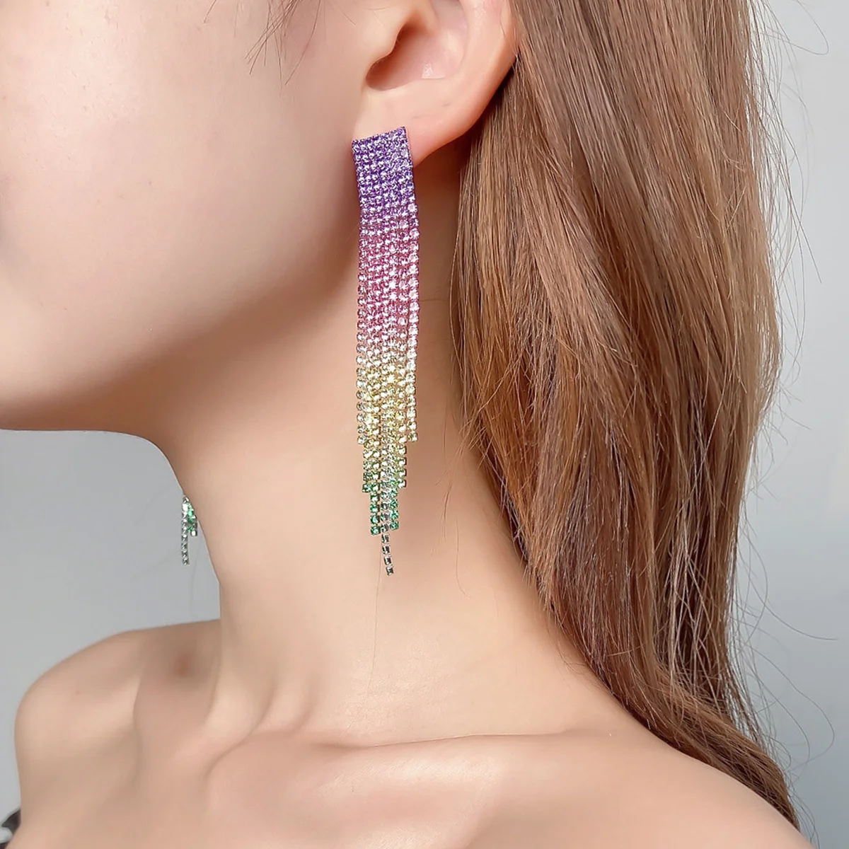 MYYA Rhinestone Sparkling Dangling Earrings Long Tassel Earrings Jewelry For Women Gradient Chandelier Earrings