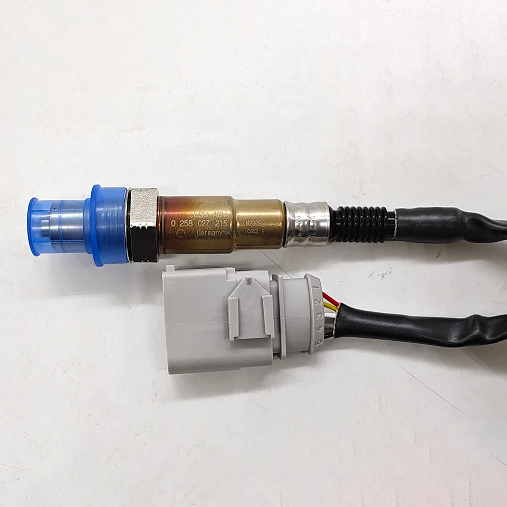 0258027215 Lambda Probe O2 Oxygen Sensor 0258027229 8V0906262D For Audi A3 S3 TT Quattro Base Volkswagen Skoda VW High Quality