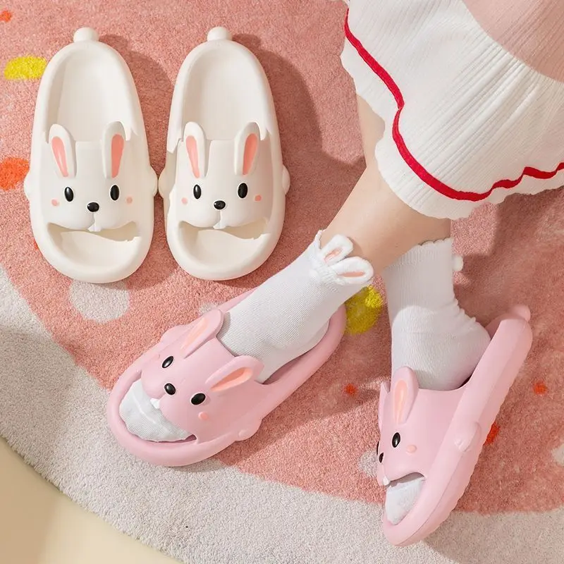 Sandały Junior Cartoon Shoes for Women 2024 Animal Summer Anime House Woman Slippers Cloud Home Slides Indoor Easy Wears Shoe 39