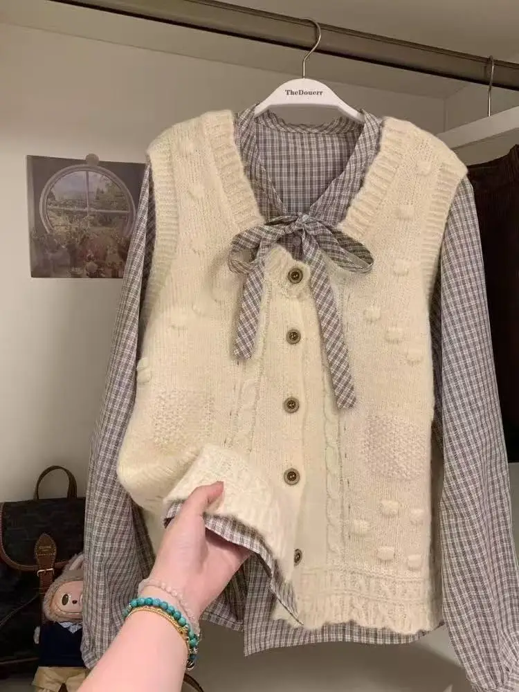 

Осень 2024, свободный вязаный кардиган, жилет, комплект из двух предметов для женщин, бежевый многослойный Sle College Faion, большие размеры, обычный све