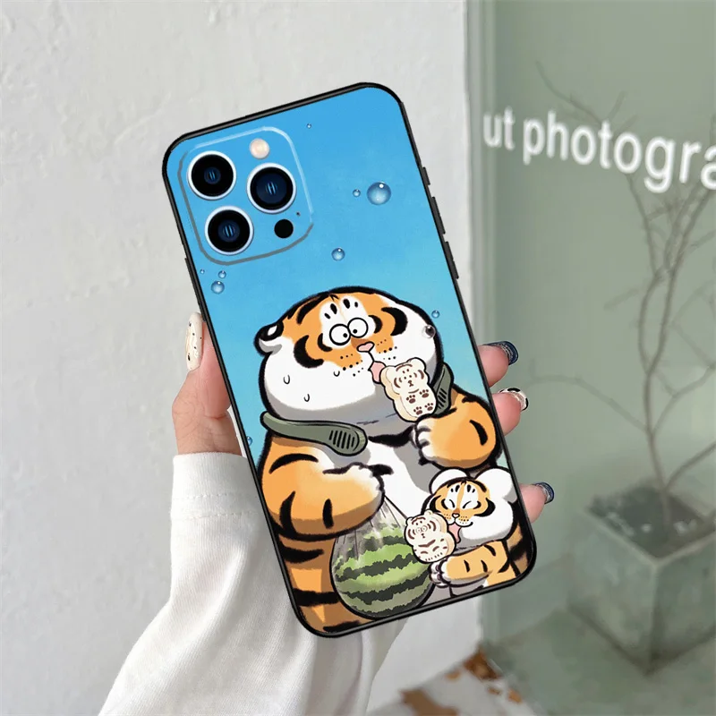 Funda blanda de silicona con diseño de tigre gordo de dibujos animados para iPhone 17 Air 11 15 16 14 Pro Max 12 13 Mini 16 Plus 16e