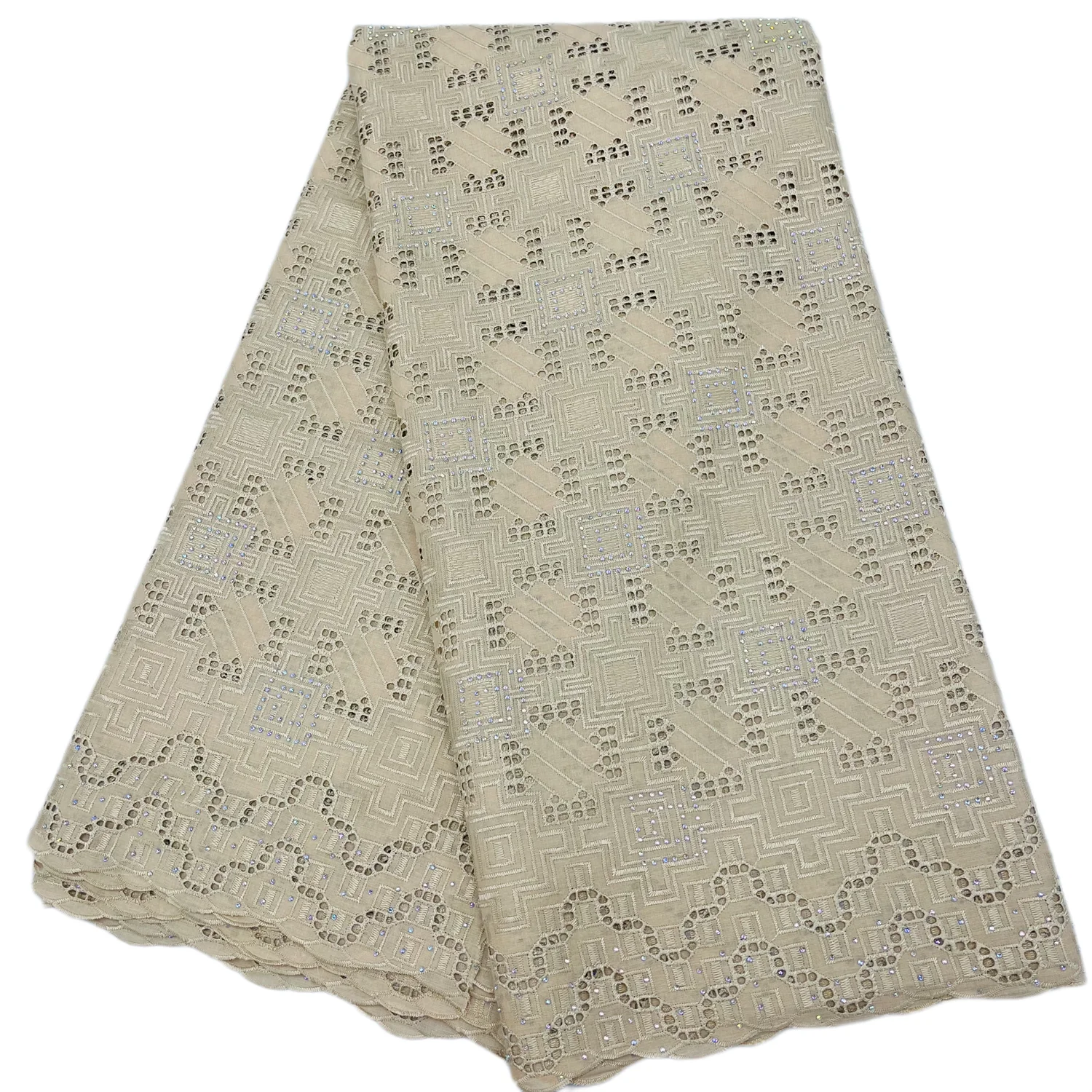 

Оптовая продажа, африканская перфорированная хлопковая кружевная ткань, 2025 г., нигерийская высококачественная кружевная ткань из 100% хлопка для шитья свадебного платья