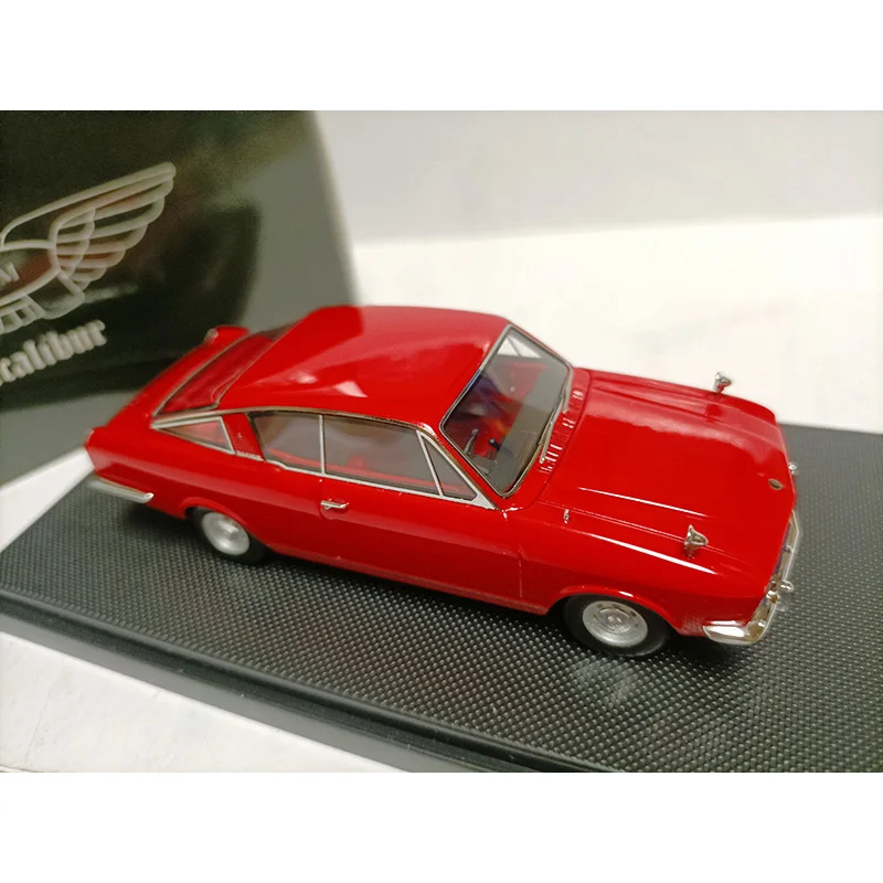 1:43 Scale Alpine Fastback Resin Car Model Collection Ornaments