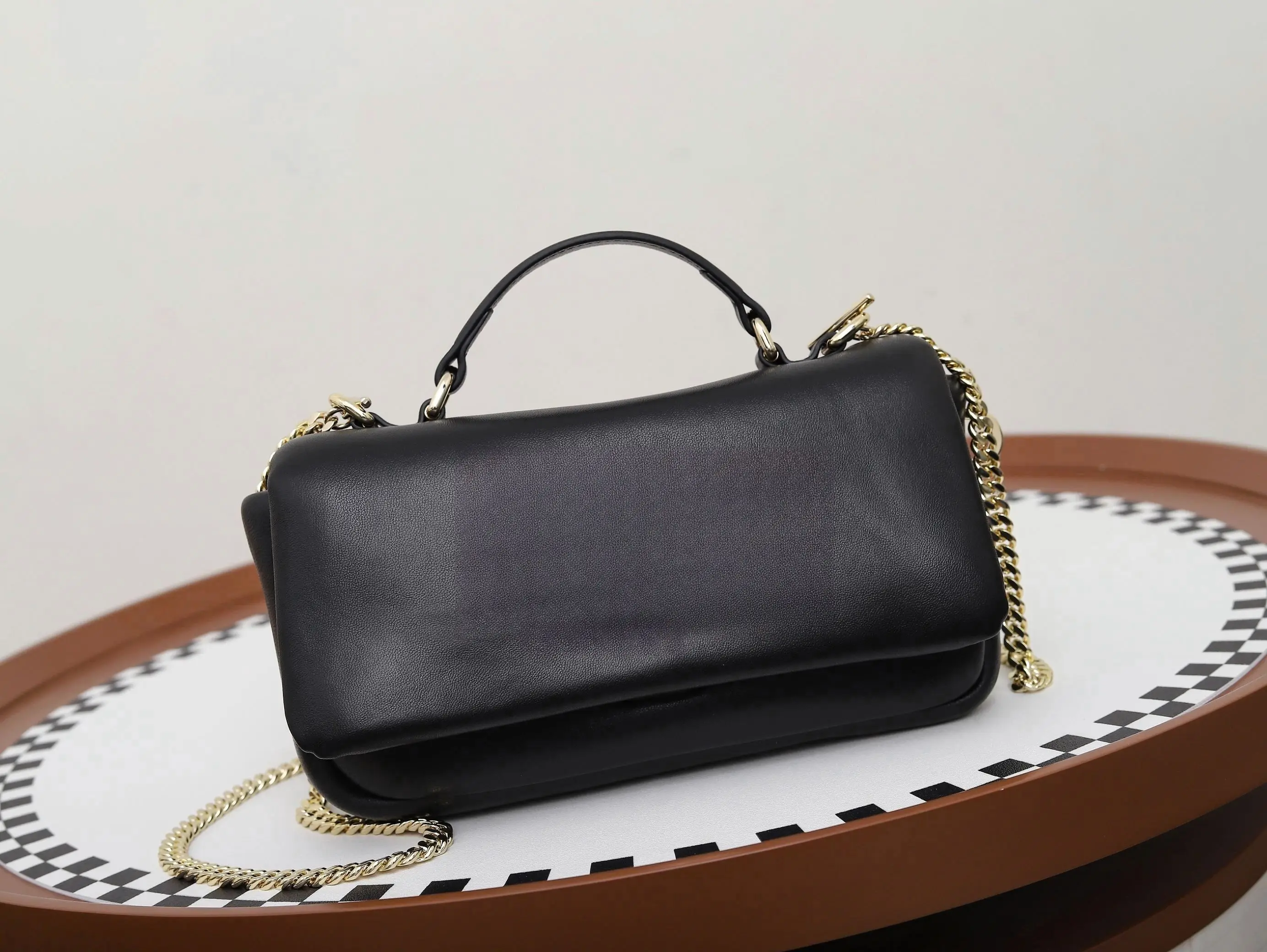 

Designer women handbag outdoor bag women shoulder bag the bucket bag travel bag crossbody bag YD