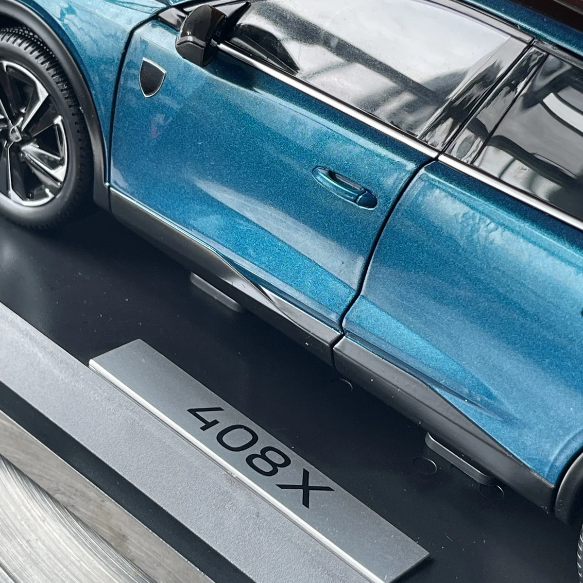 408X, Legierungsdruckguss-Automodell, SUV-Modell, Jungenspielzeug, Geschenk für Erwachsene, Sammlungsdisplay, Blau, 1:18