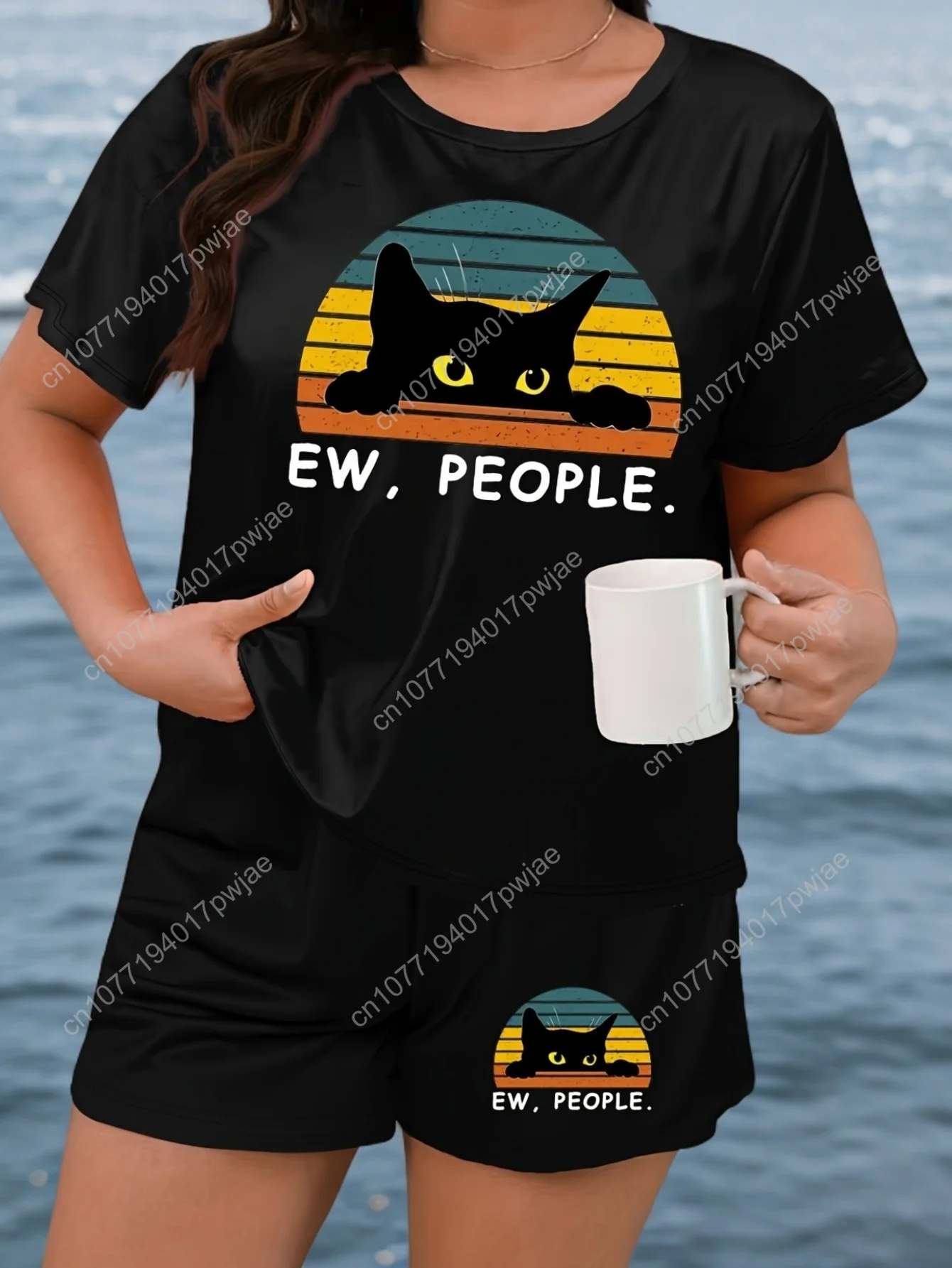 

Plus Size Casual Lounge Set for Women - Ultra-Comfy Cartoon Cat Print Short Sleeve T-Shirt & Shorts Pajama Set with Medium Stret