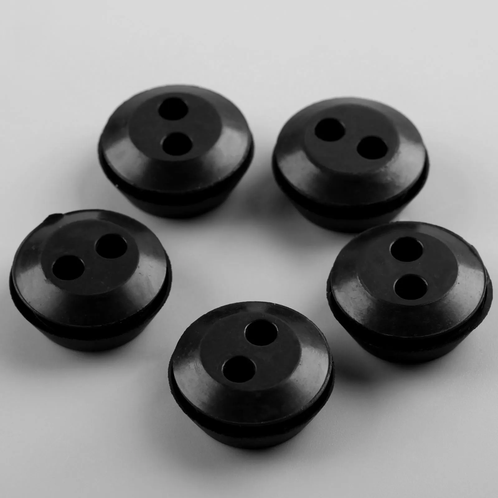 10Pcs 2 Hole 20mm Fuel Tank Rubber Grommet for String Craftsman Trimmer Lawn Mower Chainsaw Blowers Brush Cutter Fuel Tank Black