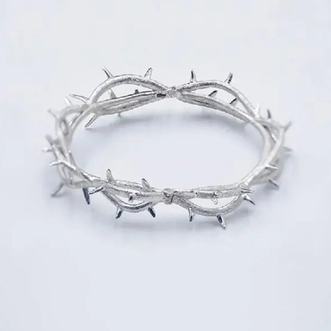 Thorn Bracelet Punk Gothic Cosplay Unisex Metal Hip Hop Hand Chain Silver Color Jewelry Bangles Props Birthday Gift Accessories