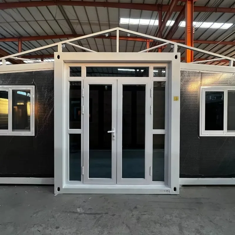 20ft 40ft Luxury Expandable Container House Chinese Design Steel Sandwich Panel Material Prefabricated Home Bedroom/Shop