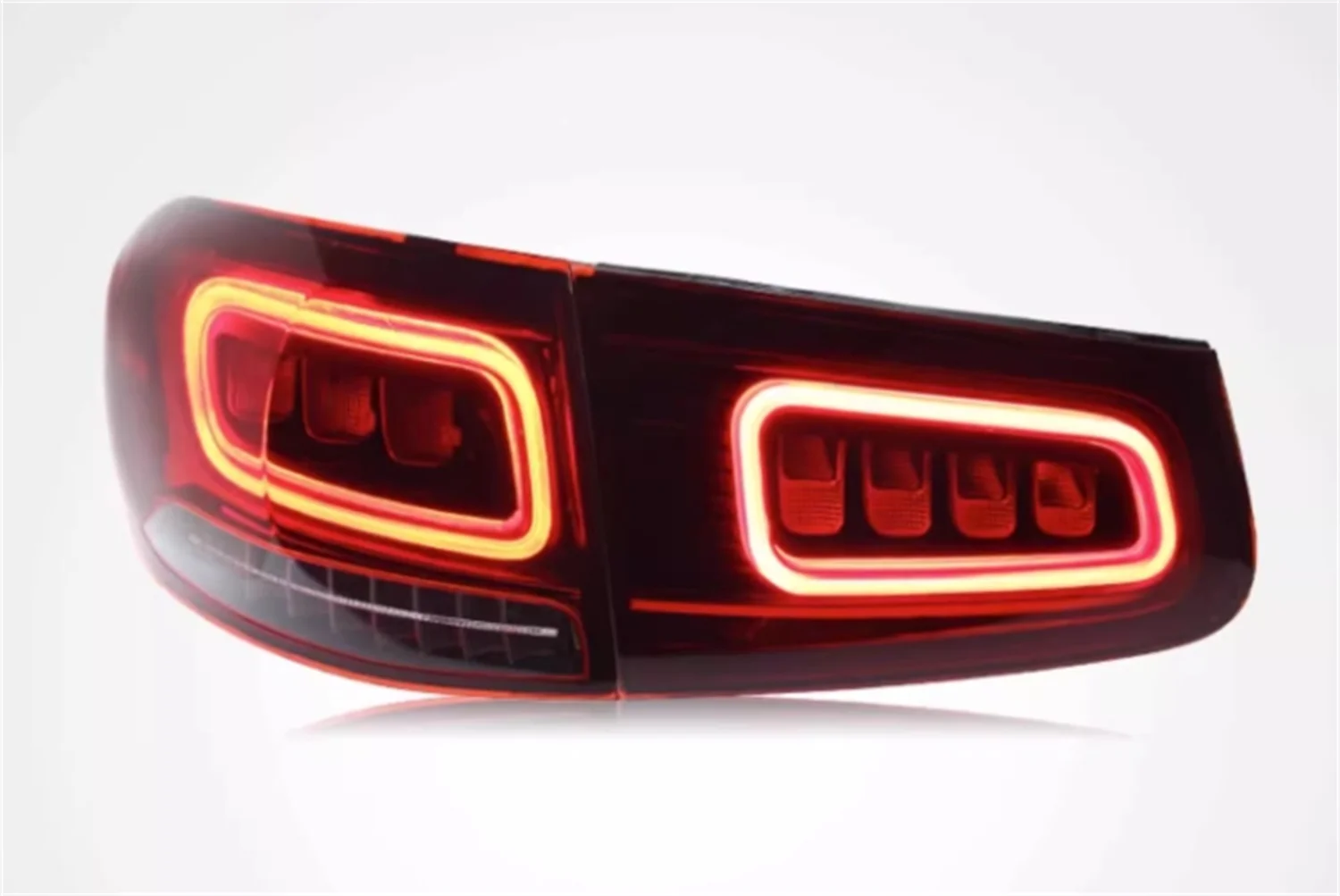 

Car Rear Lamp Tail Light Taillight for Mercedes Benz GLC 16-19 Brake Driving Reversing Lamp Turn Signal