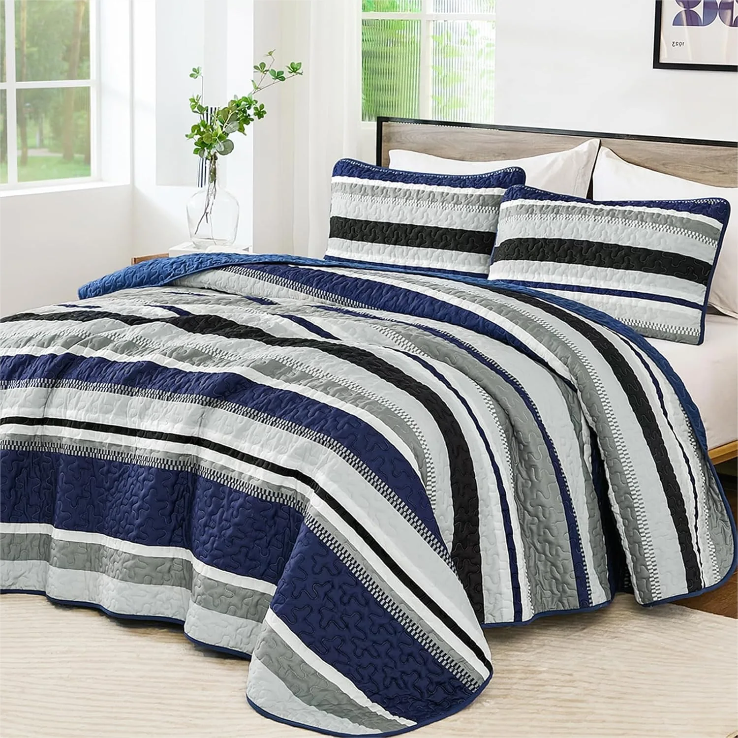 

Quilts Queen Size Navy Blue Striped Bedspread Set 3 Piece Lightweight Coverlet with Shams