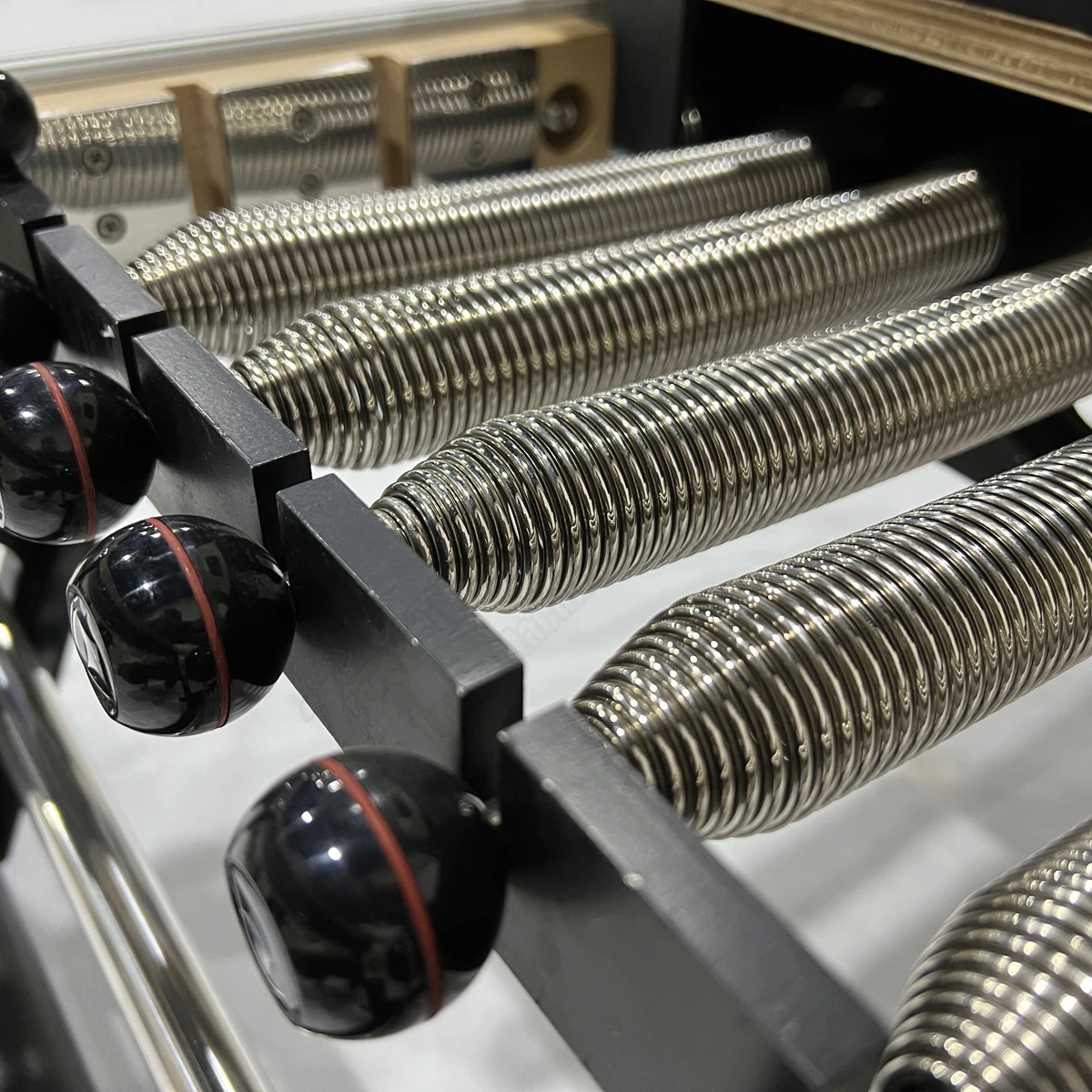 Tmax رائجة البيع اللياقة البدنية بيلاتيس الألومنيوم بيلاتيس السرير بيع التدريب المصلح المهنية الألومنيوم المصلح بيلاتيس لصالة الألعاب الرياضية