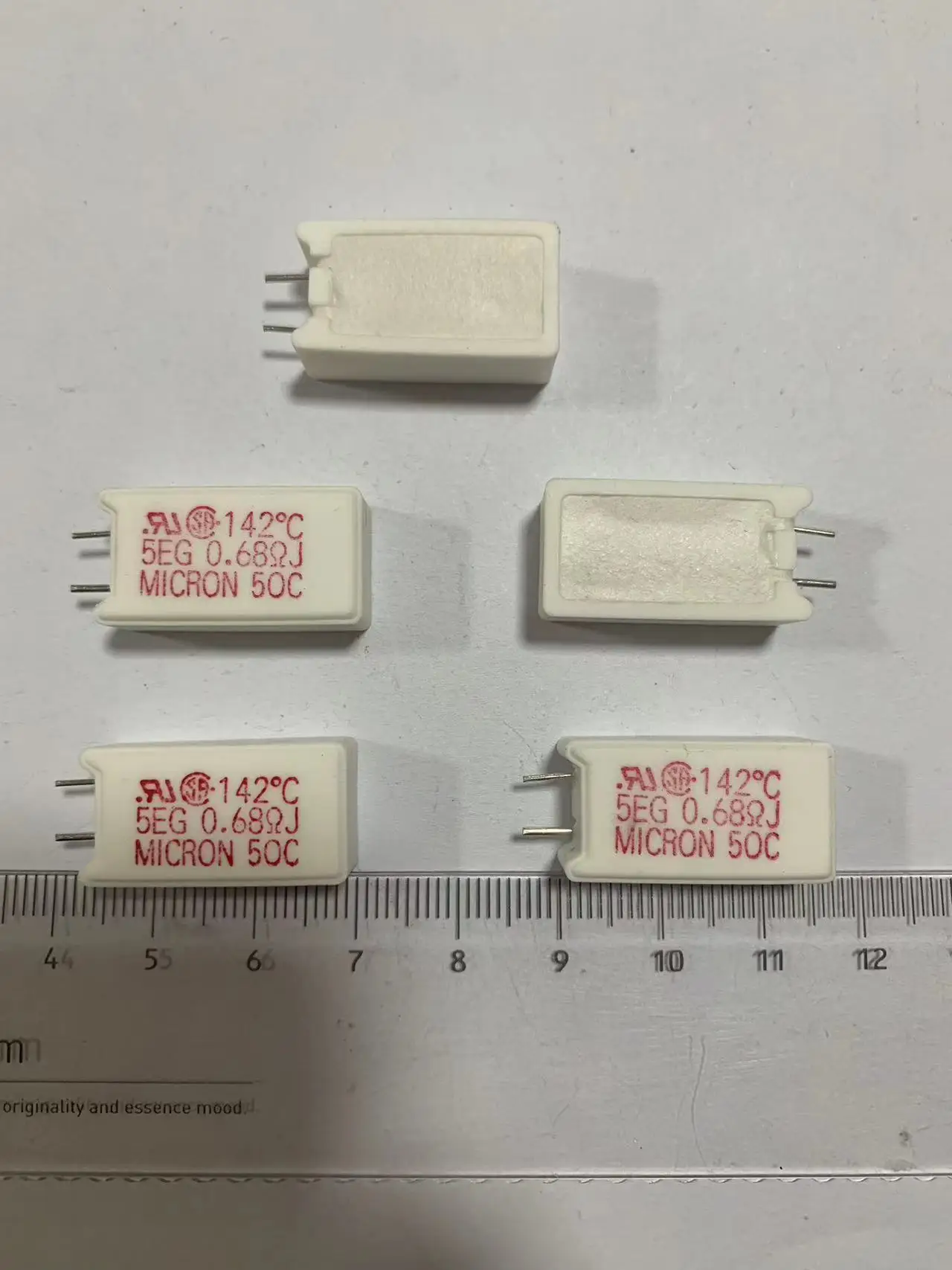 Resistores Térmicos 5EG 6,8Ω 5W: A Solução Ideal para Sistemas de Alta Temperatura