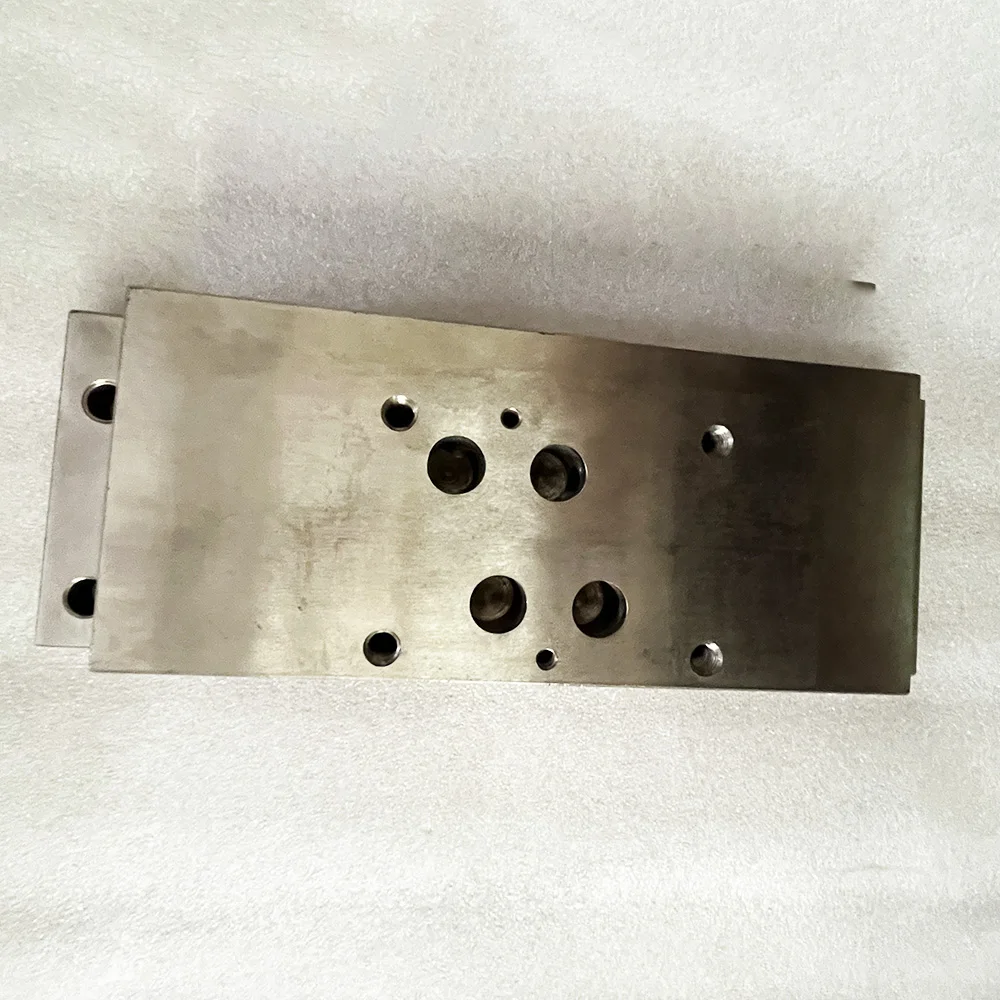 

YD Waterjet Intensifier Pump Manifold Hydraulic Top Mount For YongDa WaterJet Cutting Heads Hydraulic Shift Valve Manifold 10044