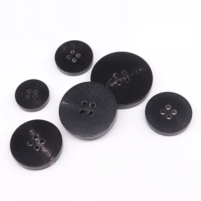 30Pcs/Set Flat Natural Horn Buttons Round 4-Holes Buckle for Clothing Sweater Coat DIY Sewing Vintage Decorations Real Button