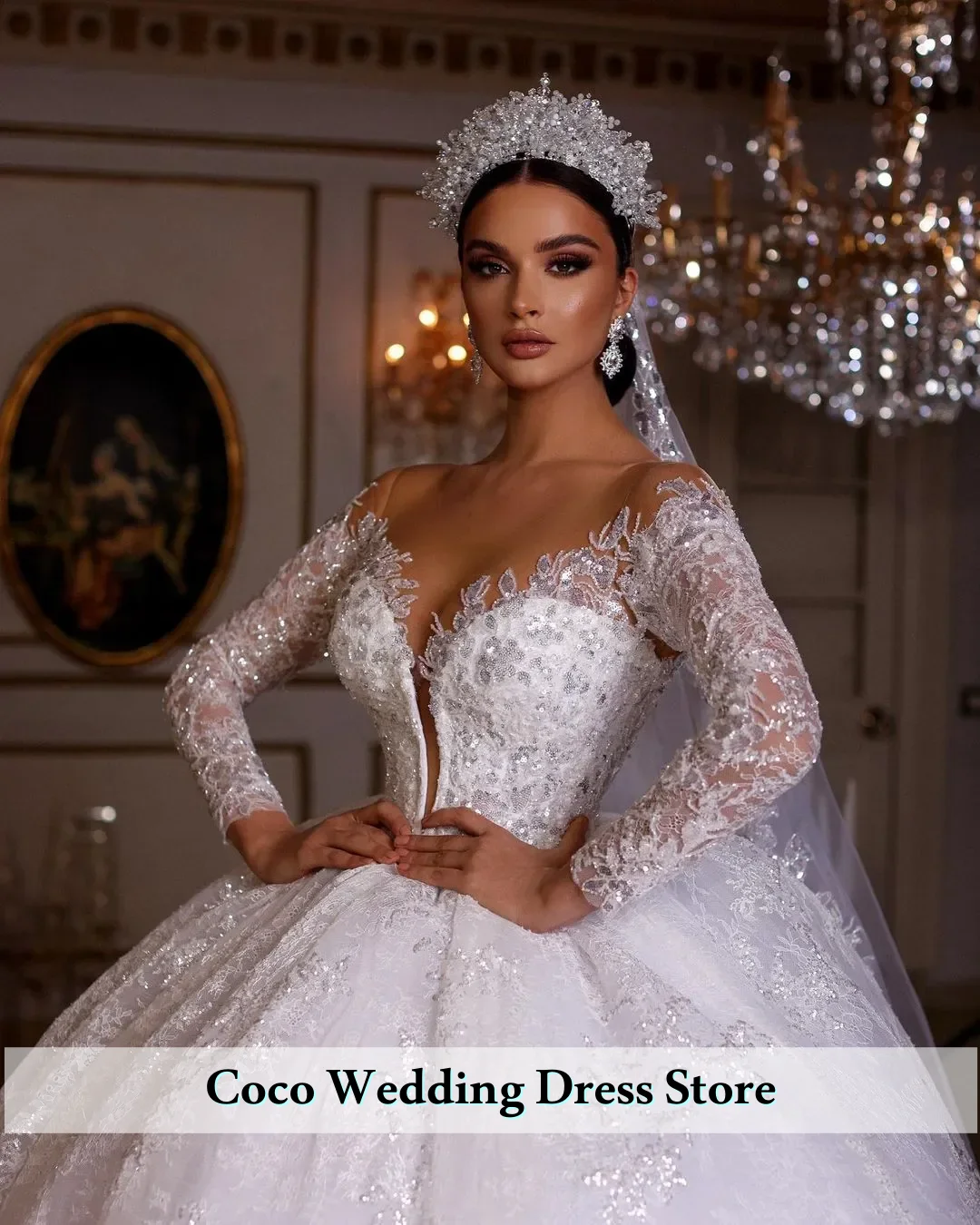 فساتين زفاف فاخرة مخصصة من الدانتيل اللامع ورقبة على شكل V بدون أكتاف وأكمام طويلة وخرز لؤلؤ ترتر فيستدوس دي نوفيا