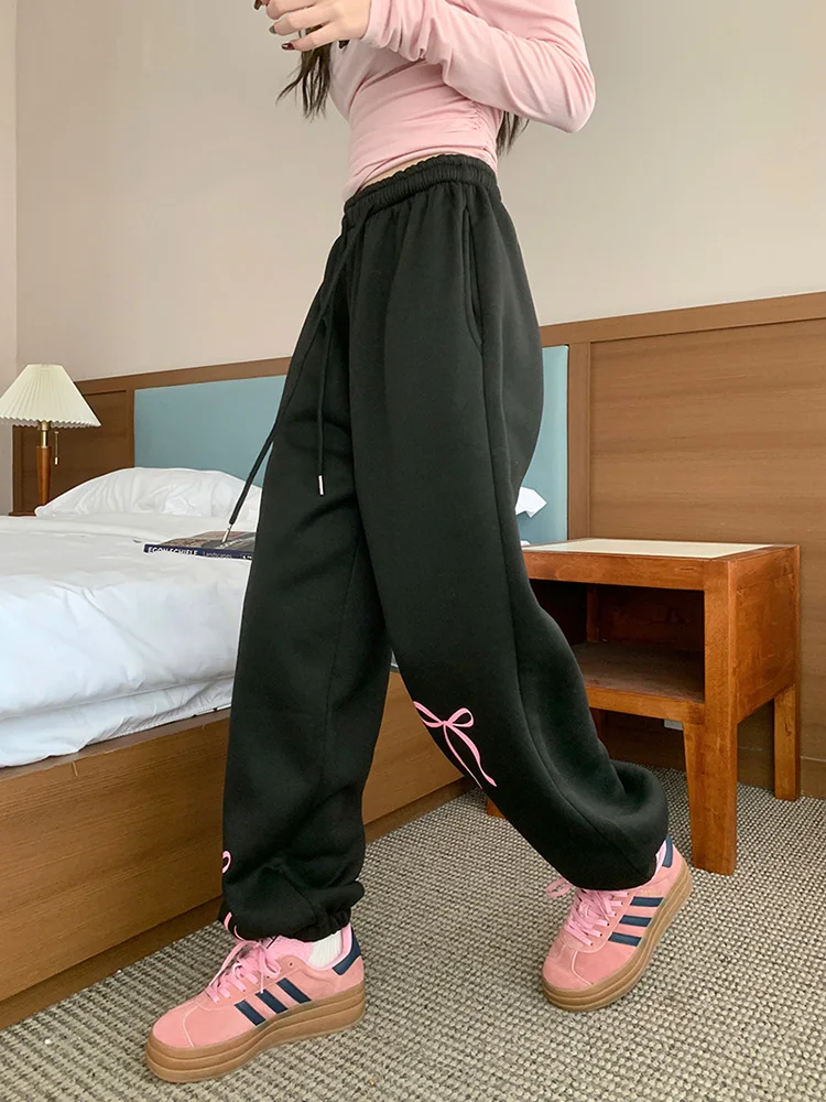 

Benuynffy Women's Casual Joggers Fashion Y2k Streetwear Drawstring Sports Baggy Pants Balck Oversize Sweatpants for Women 2024