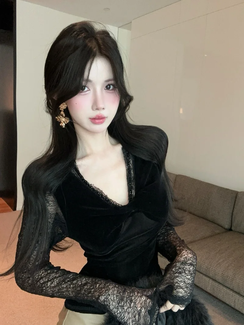 Handmade Rhinestone Lace Patchwork Velvet Base irt Women's Faionable Top V-ne Autumn New Sle Sexy Sle Long Sve