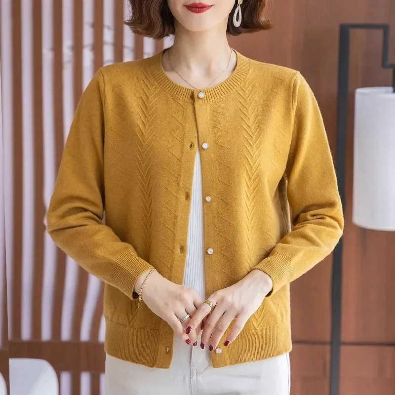 

Spring Autumn Round Neck Sweater Cardigan Short Style Loose Foreign Style Outer Wear Knitted Jacket Middle-aged Elderly Women