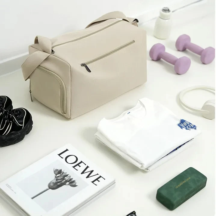 سعة كبيرة بلون حقيبة سفر الملابس التعبئة والتغليف المنظم النساء الرجال الرياضة في الهواء الطلق مقاوم للماء حقيبة يد إكسسوارات الأمتعة