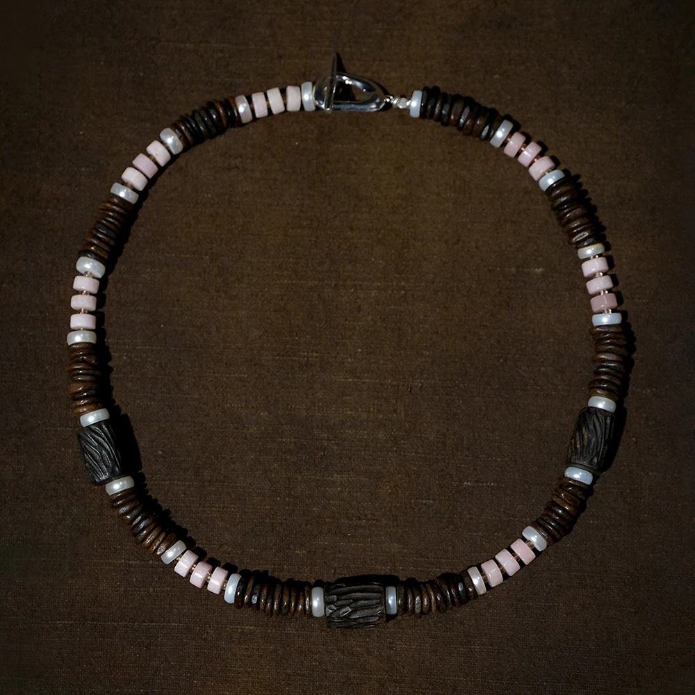 

AB/925 Silver Handmade series Natural sandalwood beads and pink shell beads luxury women's banquet choker necklace