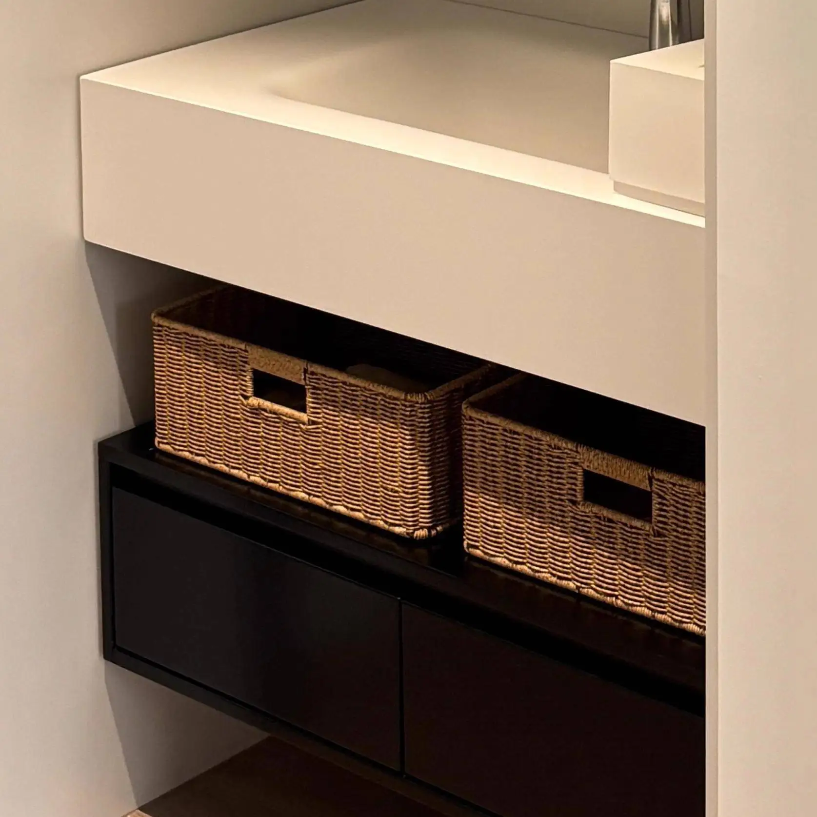 

Bathroom Woven Storage Basket Sink Miscellaneous Items Reed Weaving Dirty Laundry Basket Bathroom Organizer Household Tools