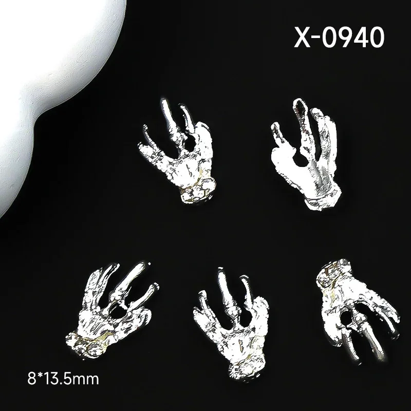 Halloween Retro Metal 3D Demon Mask Nail Charms Nail Decoration Scary Skull Nail Art Accessories Skull Mask Scary Elemen