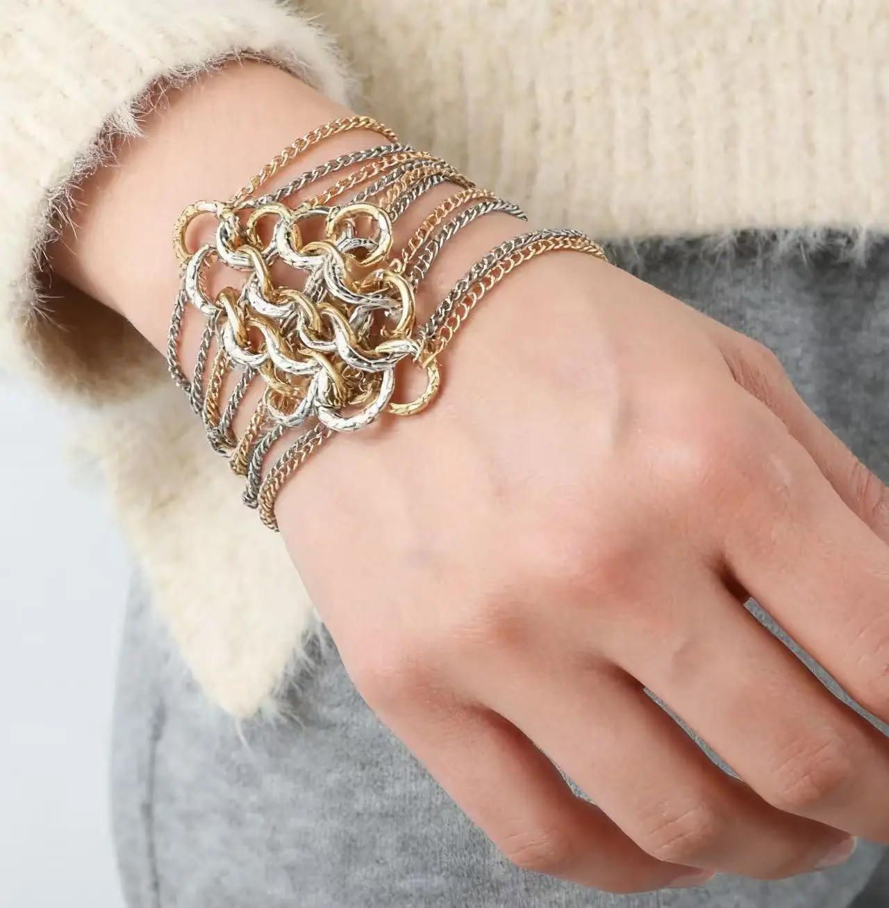 Zvoijio Fashion Luxury Handmade Splicing Multi Strand Circular Metal Bracelet