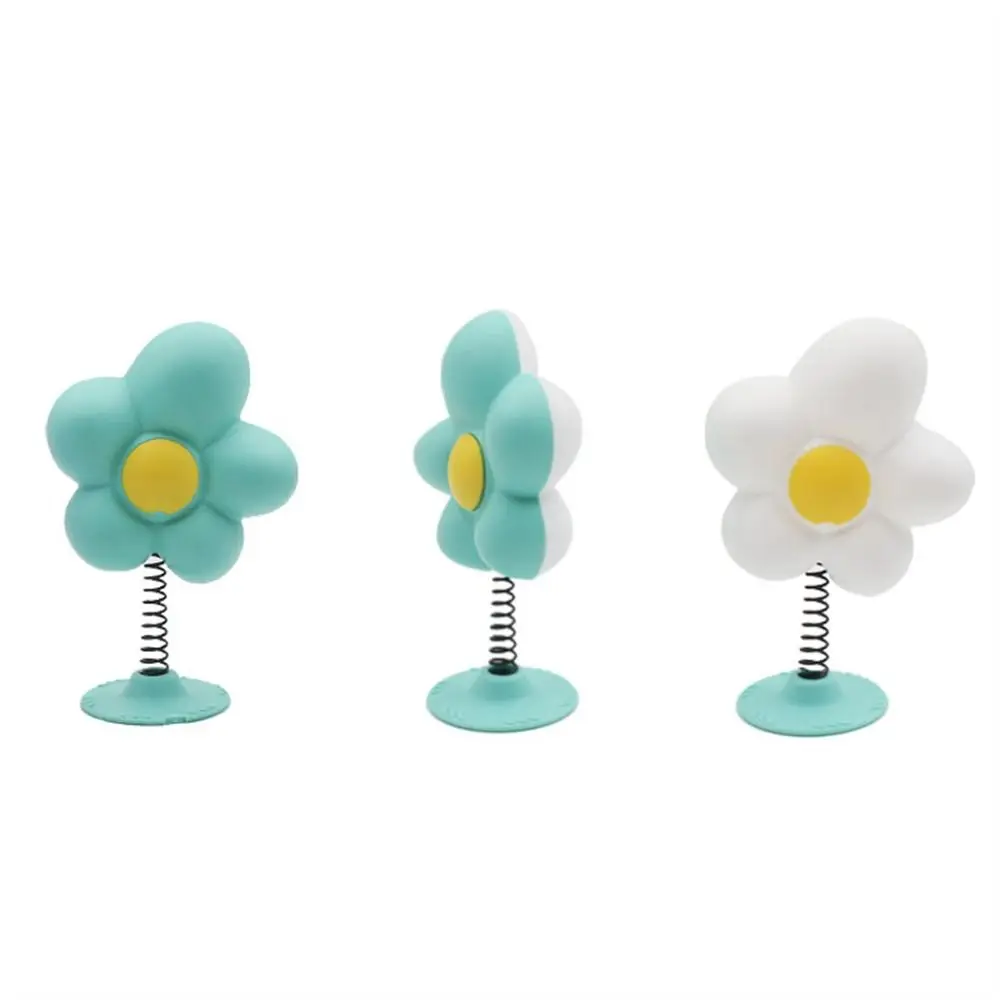 

Motorcycle Bike Helmets Shaking Small Flower Driving Styling Sun Flower Helmet Decoration Universal Helmet Accessories for Women