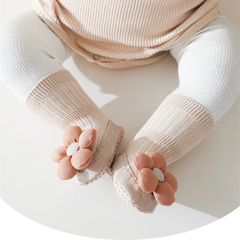 Autumn Winter New Baby Shoes and Socks Baby Floor Socks Anti-skid Leather Soles Toddler Socks Lovely Flower Princess Socks Shoes