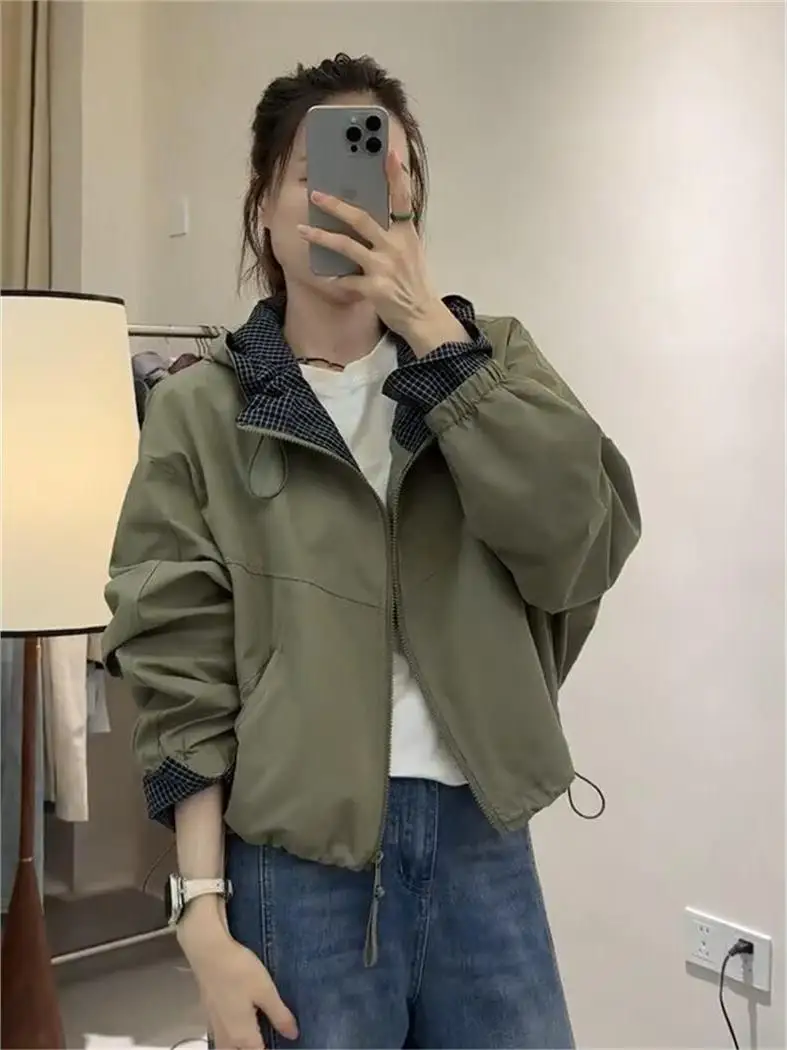 

Casual Versatile Hooded Jacket Short Outerwear Women's 2026 Autumn New Small Size Loose Slimming Jacket Top Korean Style