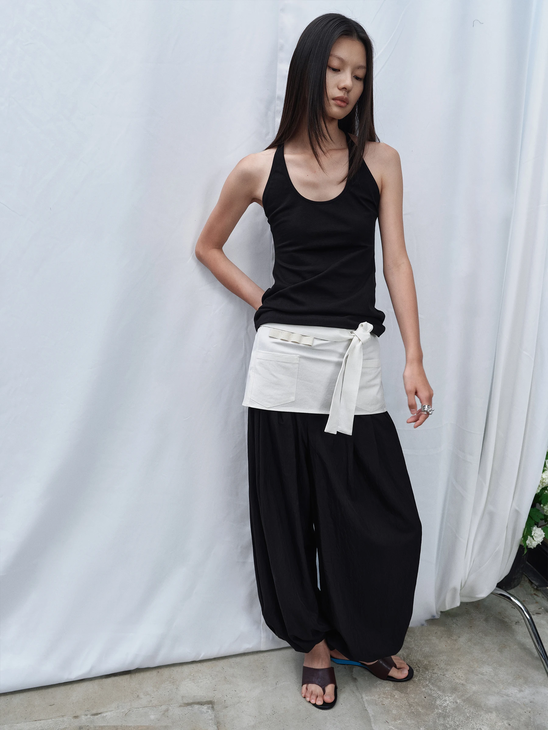SHKUCO Short Apron Skirt Enhanced Layering Interest  Cotton High Waist Design Ladies' Fashion Spring Summer Collection