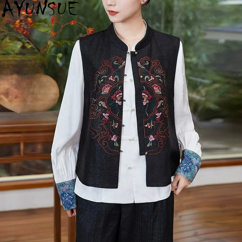 AYUNSUE 100% Mulberry Silk Women Vest Cracked Texture Xiangyunsha Women Tops Autumn Embroidered Vest for Women 2026 New Chaleco