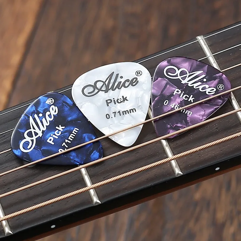 6 Pcs Guitar Picks Celluloid Picks Guitar Accessories Free pick holder Guitarra Parts