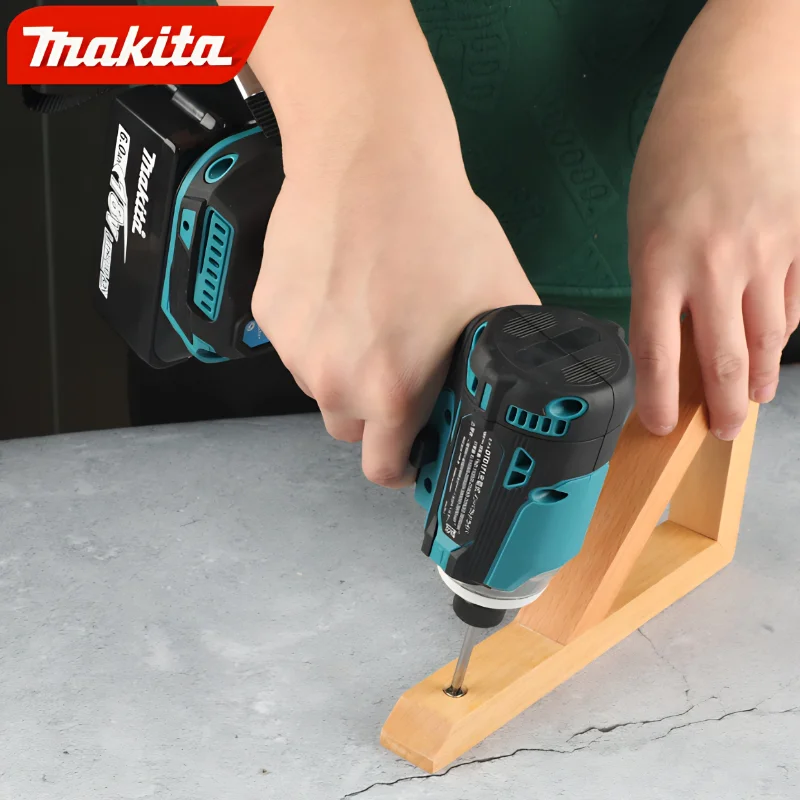 

Аккумуляторный ударный шуруповерт Makita DTD171 18В, бесщеточный, без аккумулятора