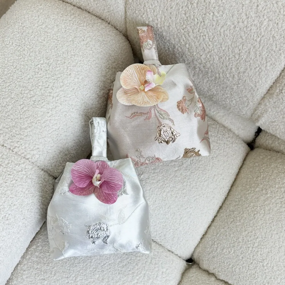 Sweet Embroidery Hanfu Knot Wrist Bag Chinese Style Cloth Small Purse Bag Lanyard Orchid Flower Pendant Festive Sugar Bag Daily