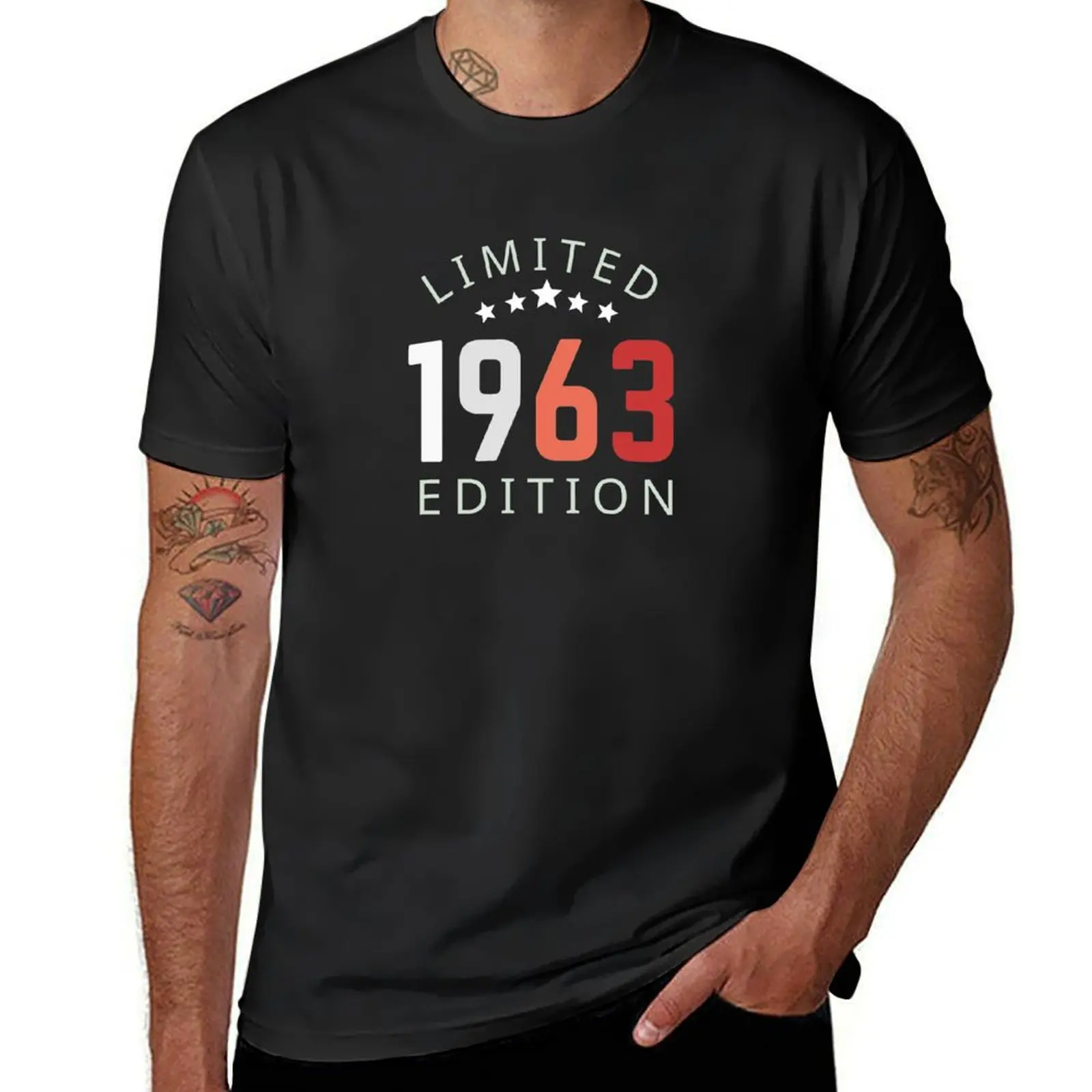 

Born in 1963 Vintage Birthday T-Shirt cheap stuff Man t-shirt summer 2025 valentines clothes tee shirts for men