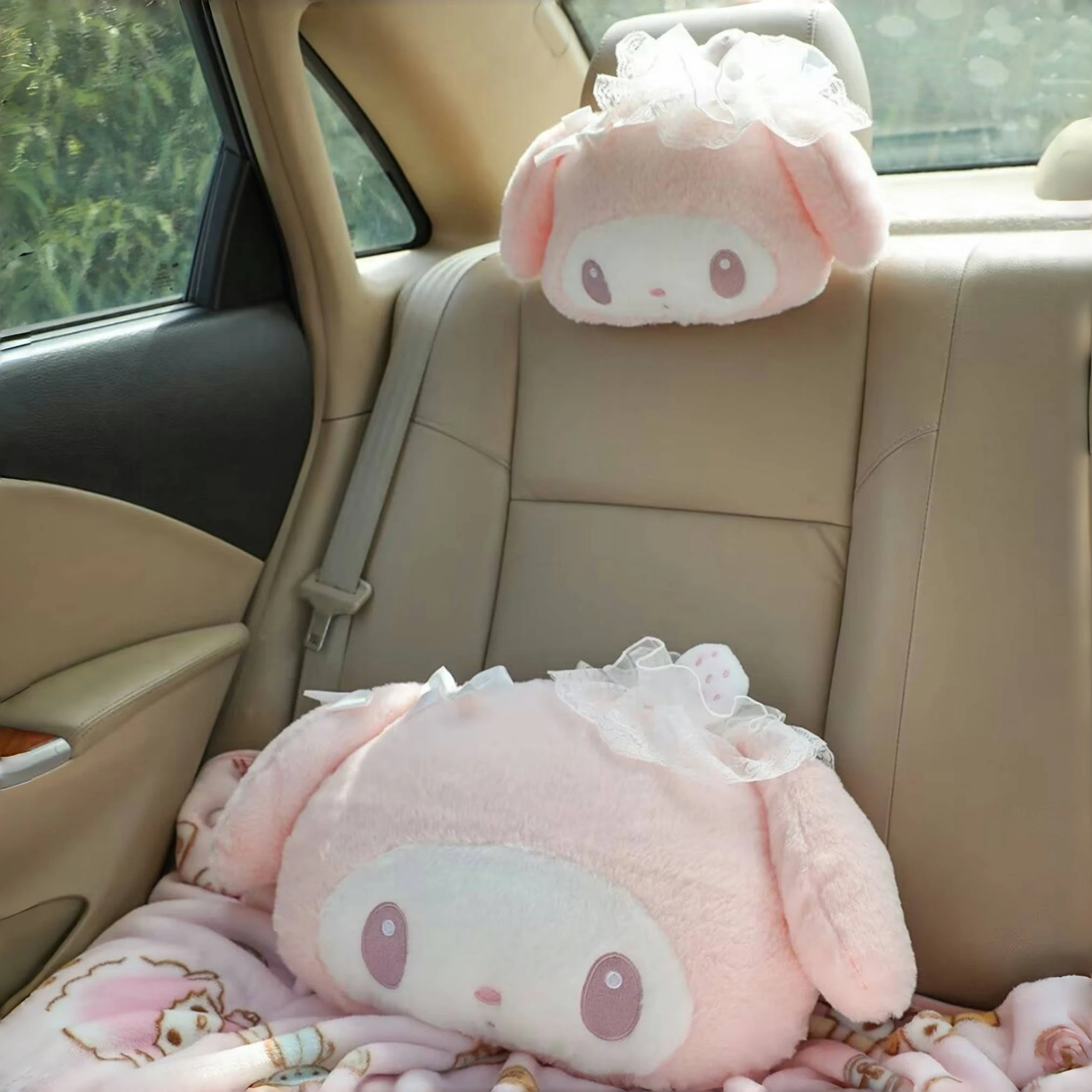 Precioso cojín trasero de fresa My Melody, cómodo reposacabezas, funda para cinturón de seguridad para asiento de coche, sofá cama, almohada, decoración del hogar