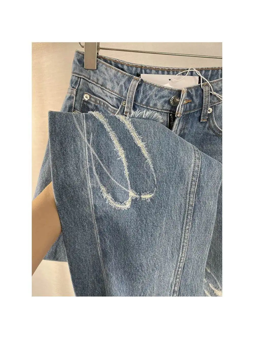 

Женские повседневные универсальные прямые джинсовые брюки с дырками, прямые джинсы длиной пять четвертей, весенний сезон