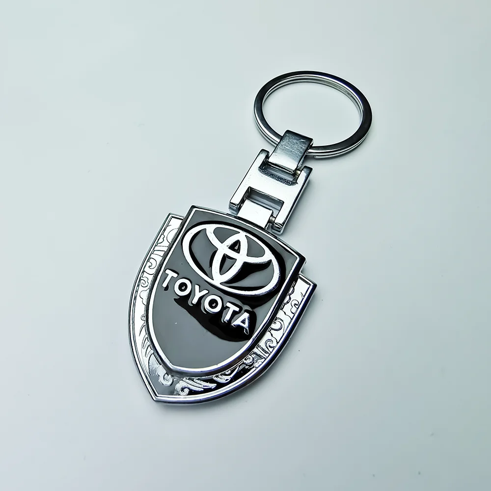 3D Metal Car Styling Keychain For Toyota Chr rav4 Yaris REIZ Highlander Vios Corolla Camry Key Chain Key Rings Auto Accessories