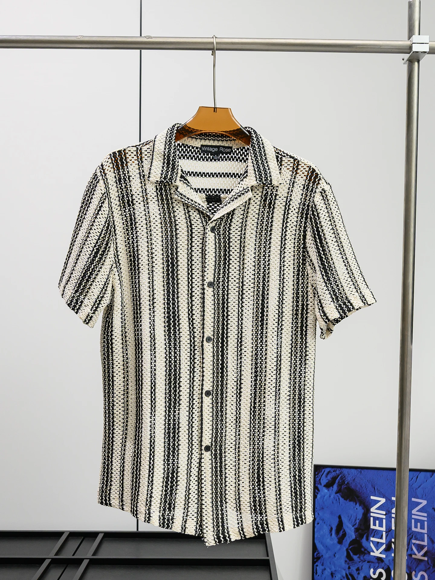 

Men's Knitted Hollow out Cuban Collar Short Sleeve Shirt Summer Casual Style Breathable Standard Fit Stripe Pattern Fashionable