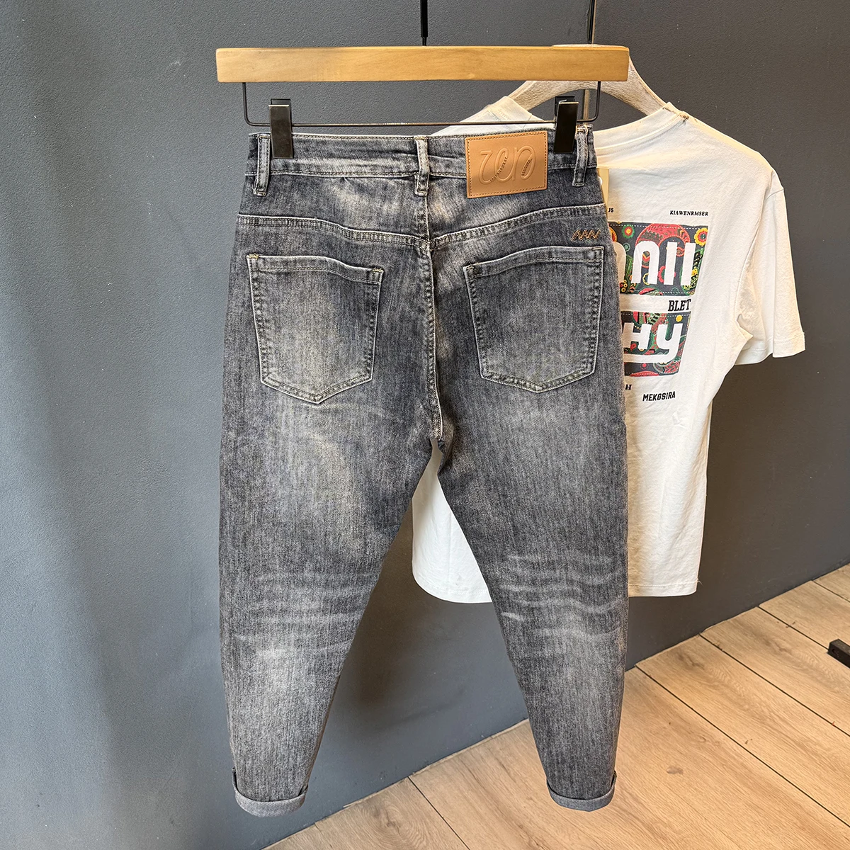 Calça jeans masculina fina de verão estilo harlan, nove peças, bordado, perfuração, slim fit, casual, mistura de aodão e po...