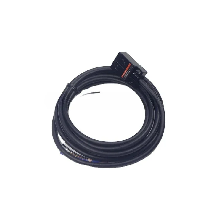 P2S-F5NA square proximity switch open-collector output loop protection is reverse connection and surge absorption