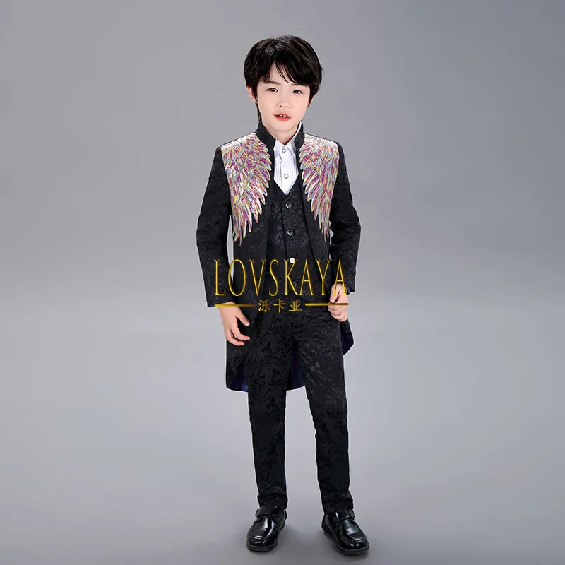 

Stage walk show host boy piano performance black jacquard colored sequins handsome tailcoat three piece set