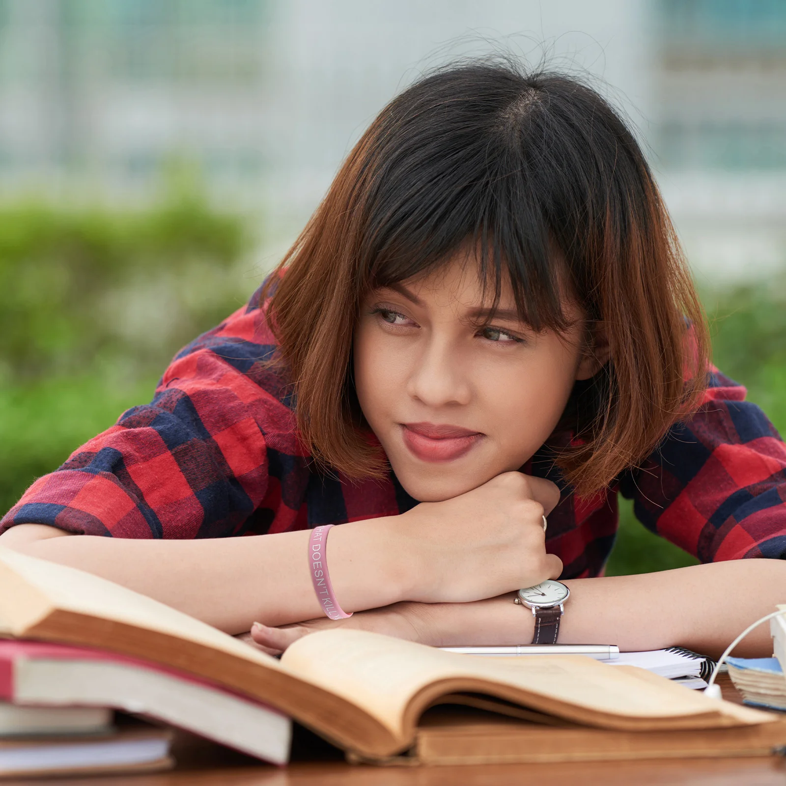 

100Pcs Inspirational Bracelets Motivational Quotes Silicone Wristbands Colored Unisex Elastic Straps Motivational Wristbands