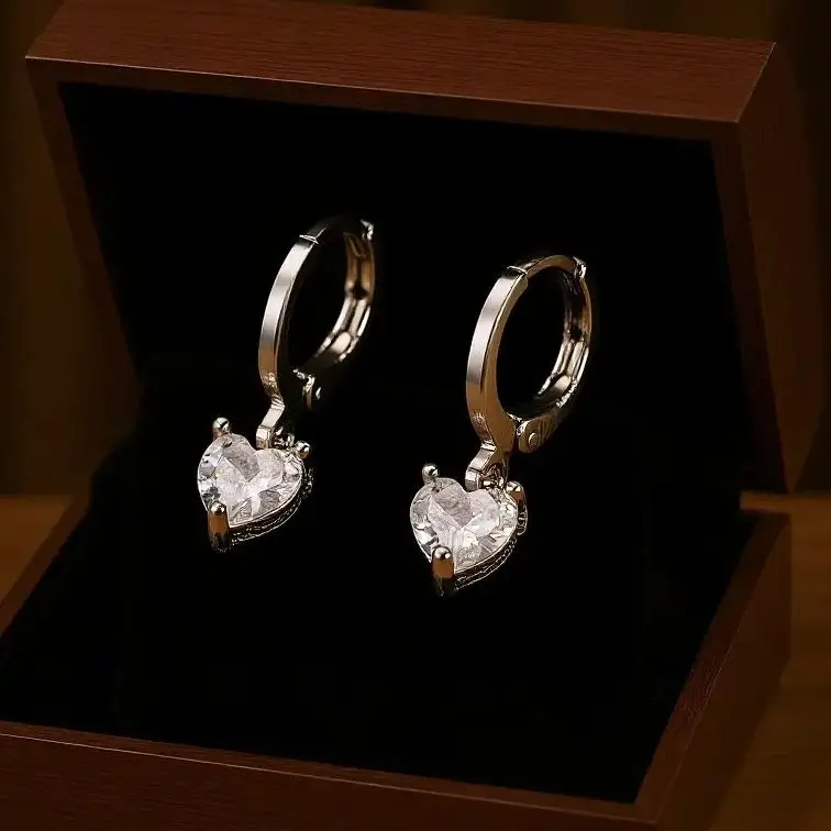 

Tibetan Silver Heart Zircon Pendant Hoop Earrings for Women Cute Fashion Jewelry Minimalist Light Luxury Accessories