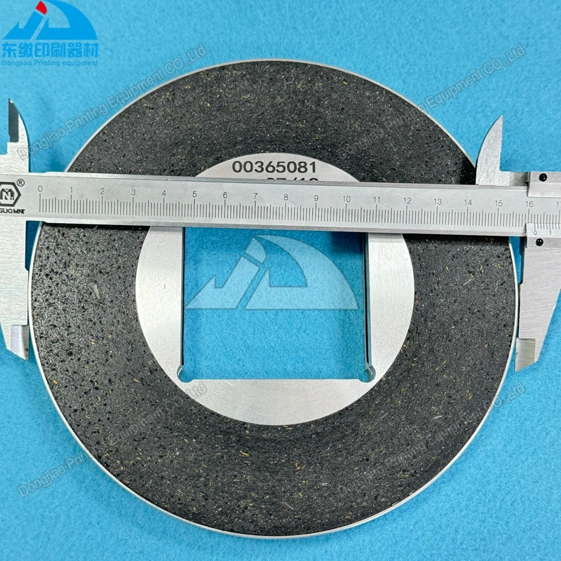 Тормозная колодка C4.101.3023 (62*62 мм) для основного двигателя печатной машины Heidelberg SM102, артикул 00365081