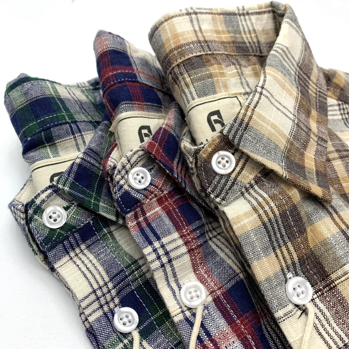 Letnia Nowa Japońska Retro Koszula Męska z Krótkim Rękawem, Kołnierzykiem, Kratą, z Bawełny i Lnu, Modna, Sprana, Wygodna, Codzienna Bluzka